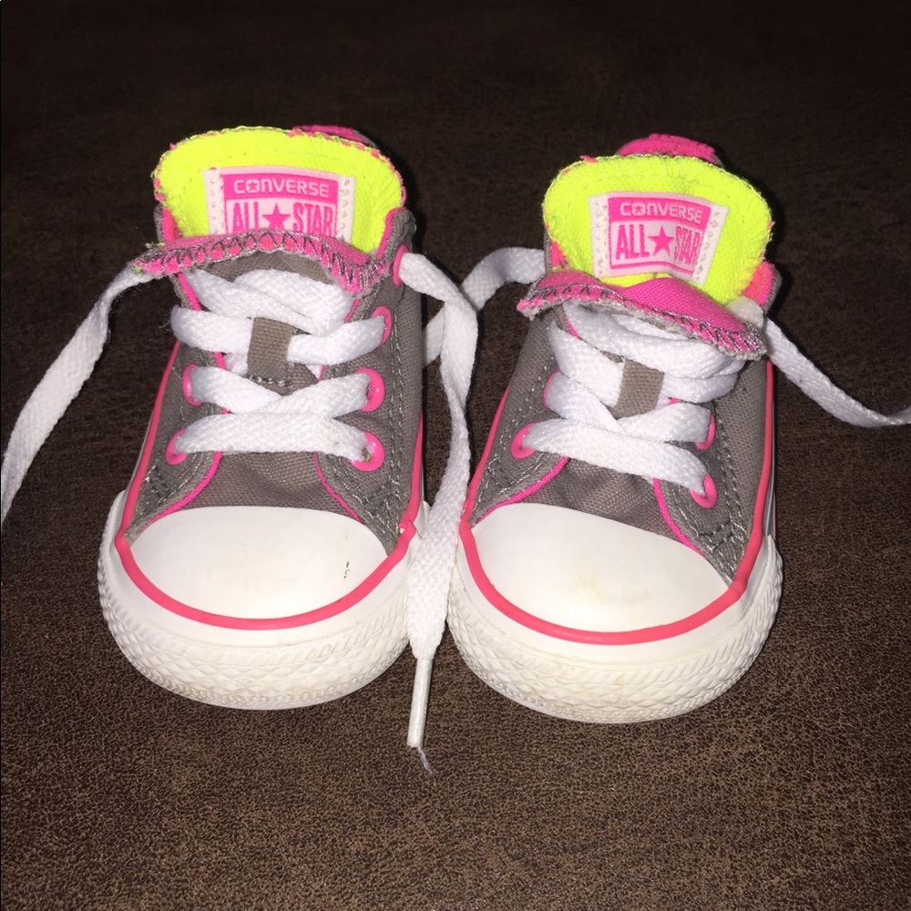 Grey pink converse size 5